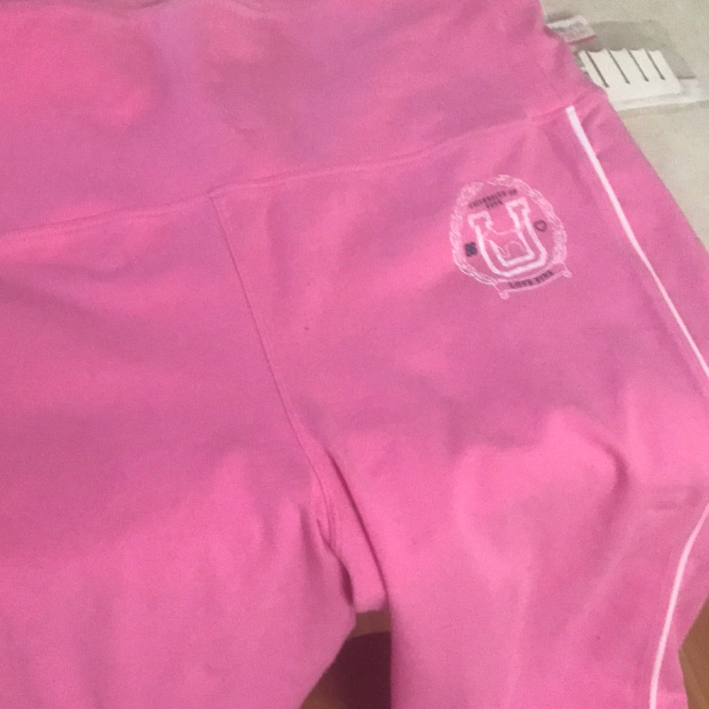 Miscellaneous clothes - Picture 6 of 7